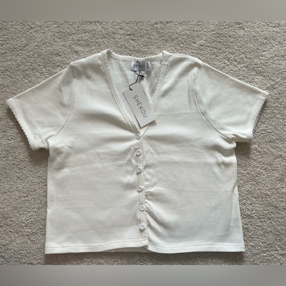 Ribbed White Cropped Top